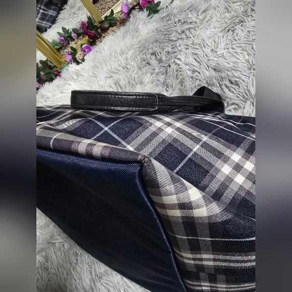 Burberrys Blue Label Blue & White House Check Tote (EUC)(COA) - Picture 12 of 14